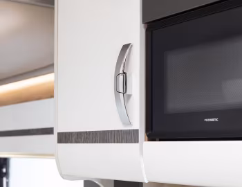 Интерьер 2022–н.в. Swift Escape '2021–н.в.