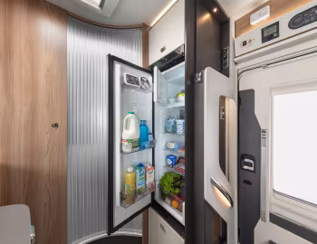 Интерьер 2022–н.в. Swift Escape '2021–н.в.
