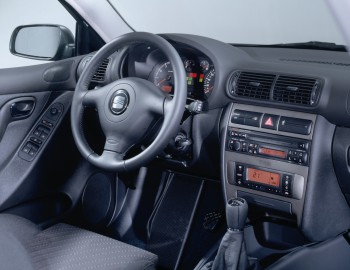 Montagesatz Bremsscheibenbelag Seat Toledo I 1.8 16V