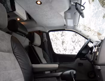 Interior Toyota Hiace Tamlans Pegabus '2007–09