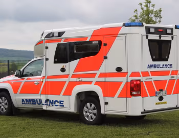 Volkswagen Amarok 2.0 TDI 4motion Tamlans Ambulance [Finland] '2013–16
