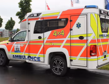 Volkswagen Amarok 2.0 TDI 4motion Tamlans Ambulance [Finland] '2013–16
