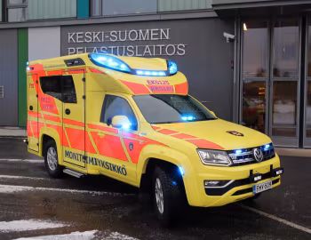 Volkswagen Amarok Tamlans Ambulance [Finland] '2016–20