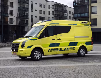 Volkswagen Crafter Tamlans Ambulance '2007–11