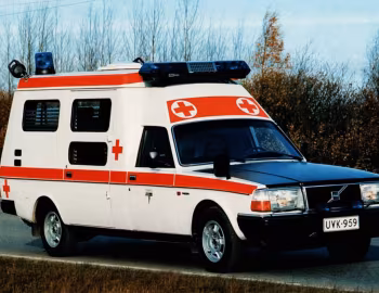 Volvo 240 Tamro Ambulance '1984–93