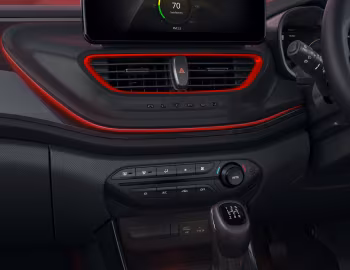 Interior Tata Altroz "Racer" '2023–pr.