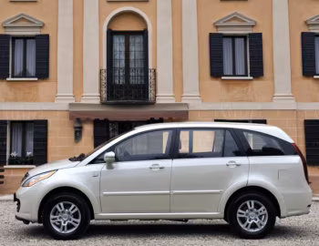 Tata Aria [EU-spec] '2012–17