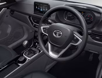 Interior Tata Nexon '2017–20
