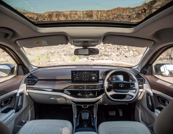 Panel frontal Tata Safari '2023–pr.