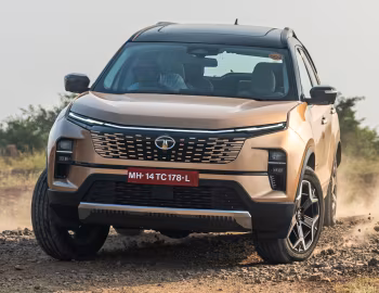 Tata Safari '2023–pr.