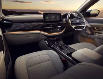 Interior Tata Safari '2023–pr.