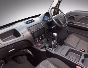 Interior Tata Super Ace EX2 [South Africa] '2015–19