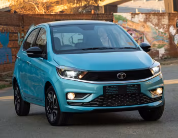 Tata Tiago [South Africa] '2025–pr.