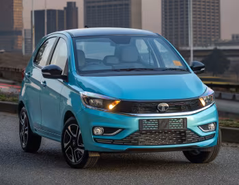 Tata Tiago [South Africa] '2025–pr.