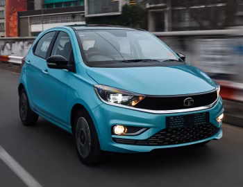 Tata Tiago [South Africa] '2025–pr.