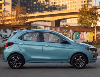 Tata Tiago [South Africa] '2025–pr.