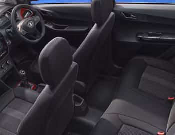 Interior Tata Tiago NRG '2021–24