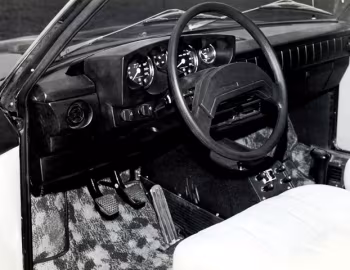 Передня панель Tatra T613-3 '1985–91