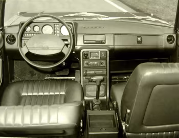 Передня панель Tatra T613K '1984