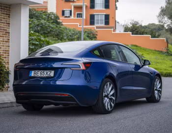Tesla Model 3 [Worldwide] '2023–pr.