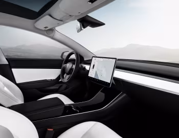 Интерьер 2018–24 Tesla Model 3 [North America] '2017–24