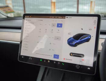 Интерьер Tesla Model 3 [Australia] '2019–23
