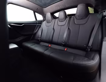 Интерьер Tesla Model S 100D [UK-spec] '2017–н.в.