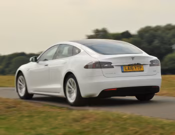 Tesla Model S 60D [UK-spec] '2016–17