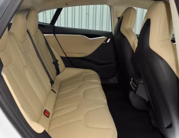 Интерьер Tesla Model S 60D [UK-spec] '2016–17