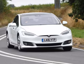 Tesla Model S 60D [UK-spec] '2016–17