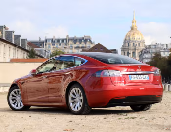 Tesla Model S 75D [Worldwide] '2016–н.в.