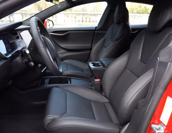 Интерьер Tesla Model S 75D [Worldwide] '2016–н.в.