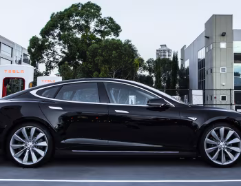 Tesla Model S 85 [Australia] '2012–02.2016