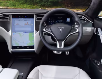 Торпедо Tesla Model S P90D [UK-spec] '2016–17