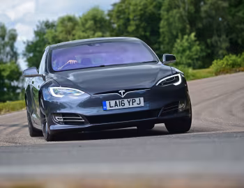 Tesla Model S P90D [UK-spec] '2016–17