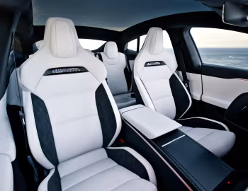 Интерьер Tesla Model S Plaid '2025–н.в.