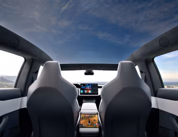 Интерьер Tesla Model S Plaid '2025–н.в.