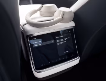 Интерьер Tesla Model S Plaid '2025–н.в.