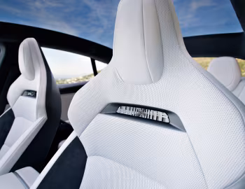 Интерьер Tesla Model S Plaid '2025–н.в.