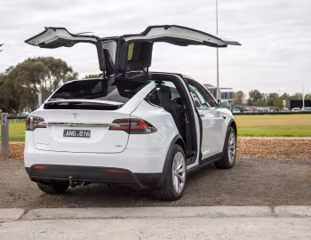 Tesla Model X 75D [Australia] '2017–pr.