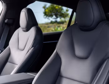 Интерьер Tesla Model X Plaid '2025–н.в.