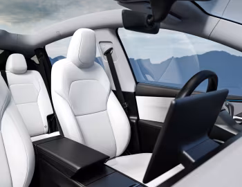 Интерьер Tesla Model Y '2025–н.в.