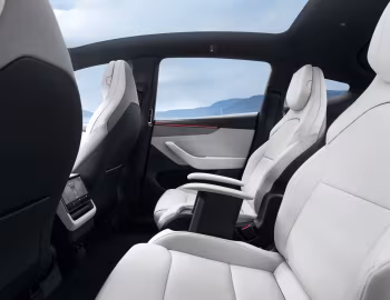 Interior Tesla Model Y L '2026