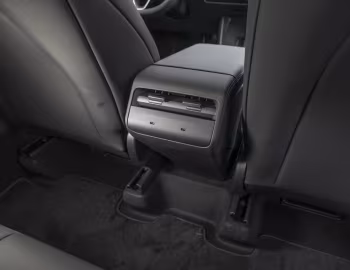 Intérieur Tesla Model Y Standard [EU-spec] '2025–pr.