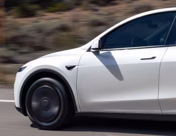 Tesla Model Y Standard '2025–pr.