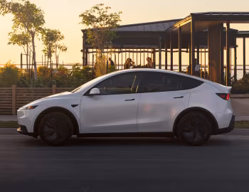 Tesla Model Y Standard '2025–pr.