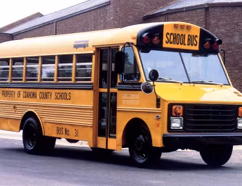 1987 Thomas Mighty Mite based on GM "P" Chassis