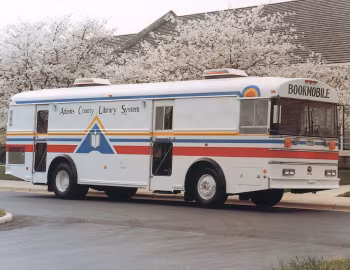 1988 Thomas Saf-T-Liner ER Bookmobile