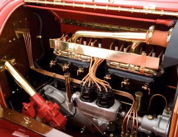 Under the hood 1909 Thomas Flyer Flyabout (L-6-40)
