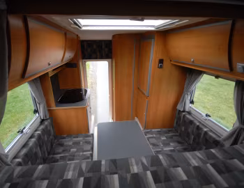 Interior Volkswagen Amarok Tischer Trail 220 '2011–pr.